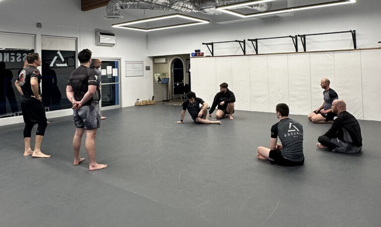 training bjj and self defense on class